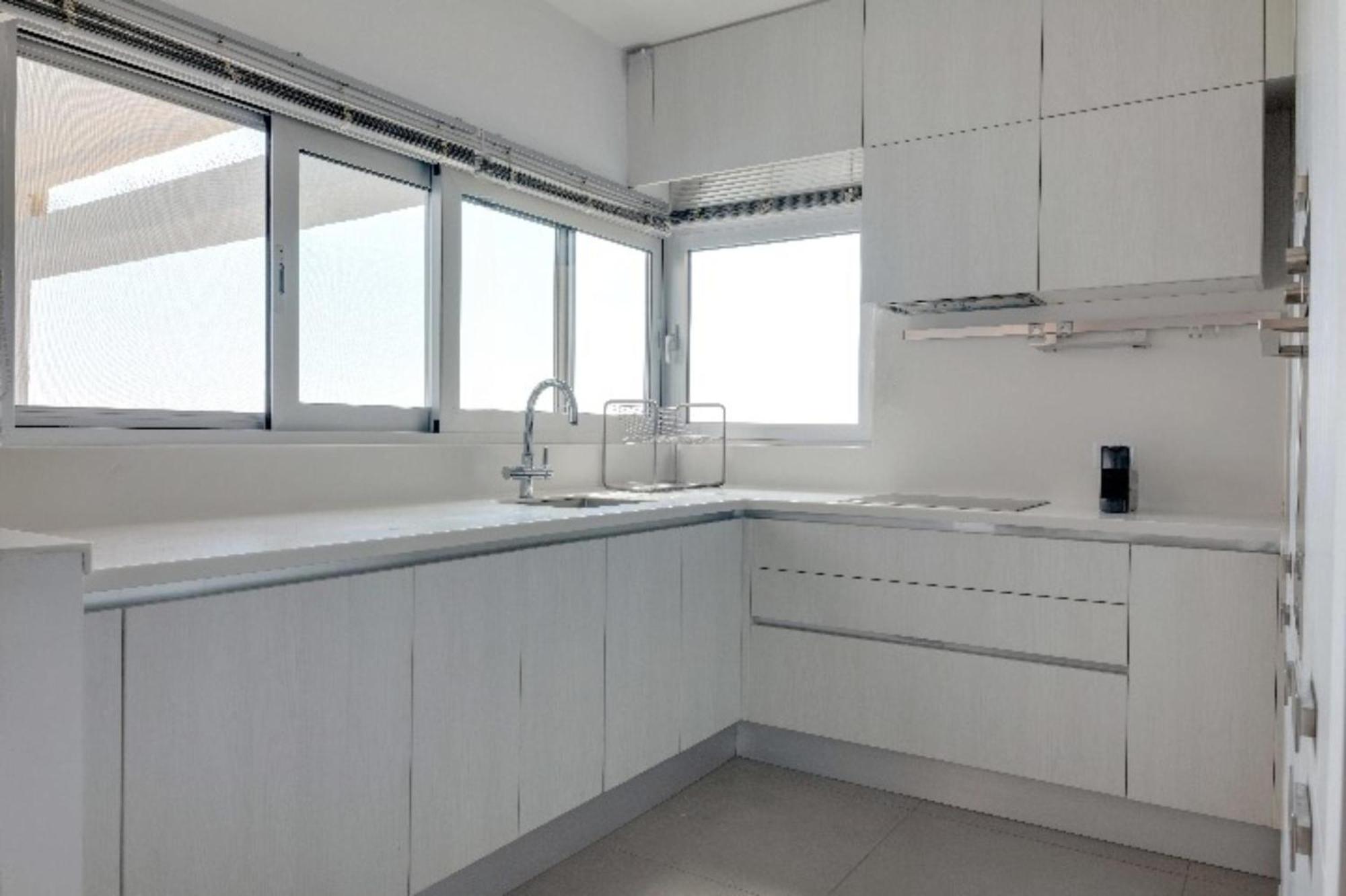 Apartment Phaedrus Living: Front Flat Kyma *