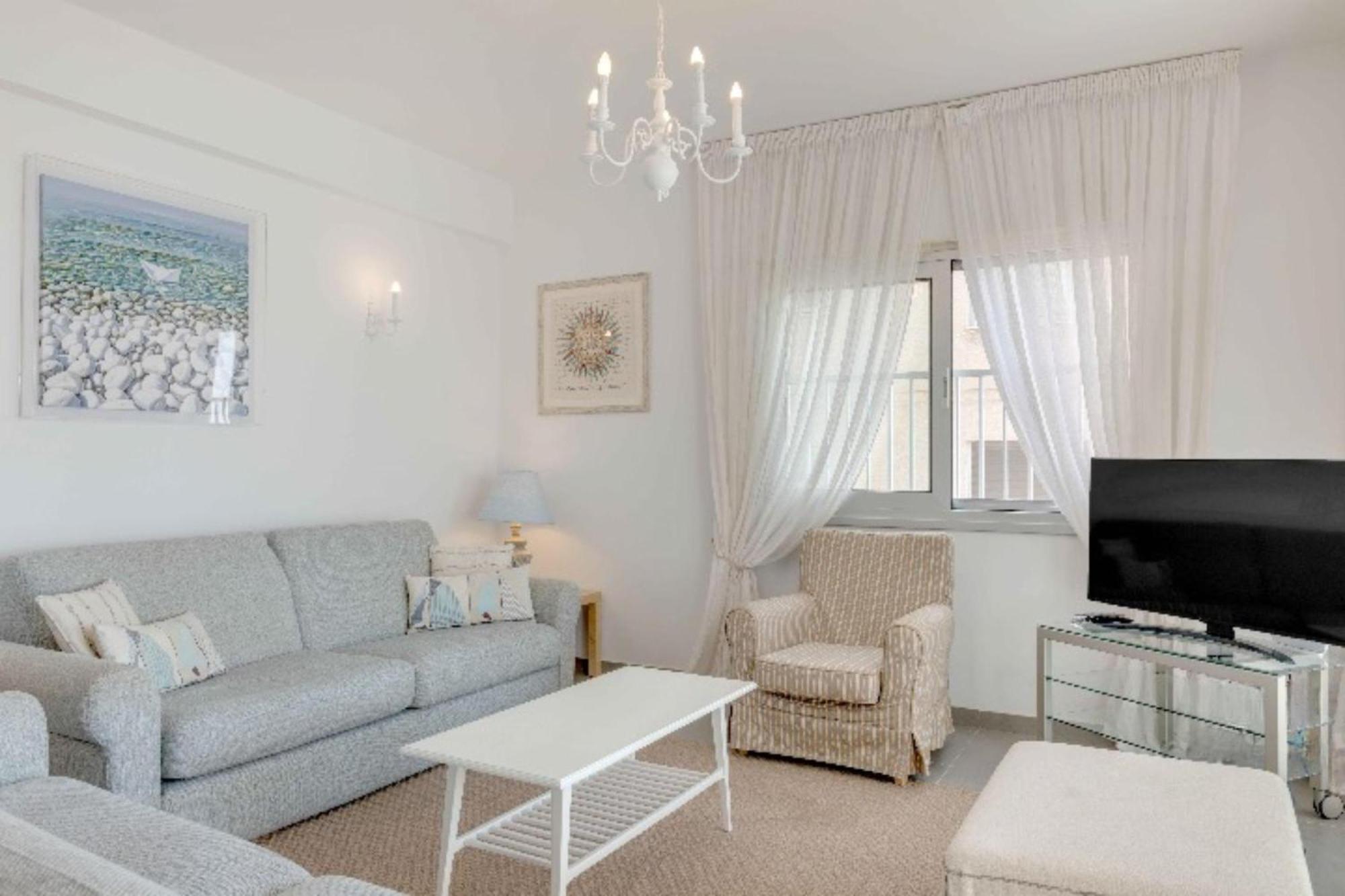 Appartement Phaedrus Living: Front Flat Kyma *